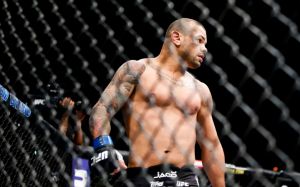 Тиаго Алвес не участвовал в турнире UFC Fight Night 116 из-за урагана Ирма