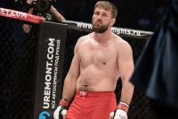 Виталий Минаков - о драке на турнире AMC Fight Nights Global: "Когда все начиналось, я сидел и смотрел на это с определенной долей иронии"