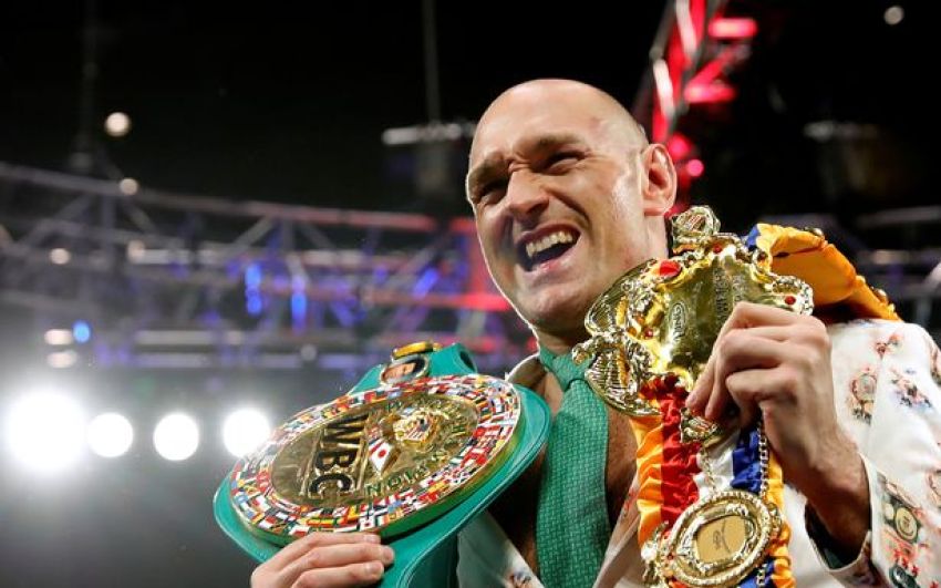 Тайсон Фьюри намекнул, что готов отказаться от титула WBC ради боя с Джошуа
