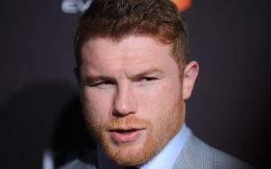 Сауль Альварес прокомментировал лишение его титула IBF