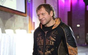 Александр Емельяненко снова привел себя в форму