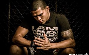 Экс-чемпион UFC Энтони Петтис решил опуститься в полулёгкий вес