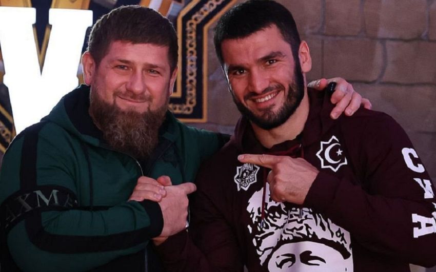 Артур Бетербиев: "Кадыров делал такие же подсказки, как и моя команда, он очень хорошо понимает бокс"