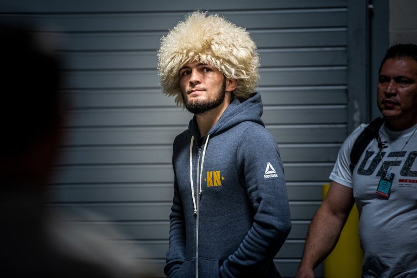 MMA news: Khabib Nurmagomedov: "Ring girls are the most unnecessary people in martial arts"