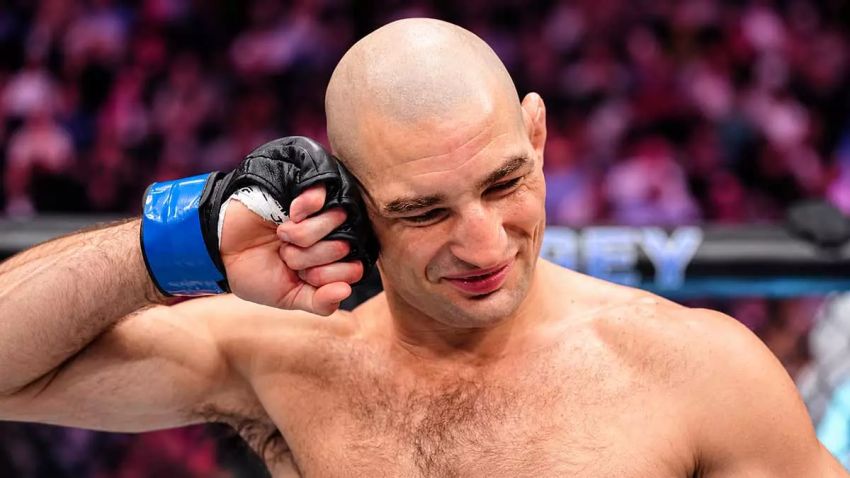 Шон Стриклэнд заговорил об отказе от титула и уходе из UFC