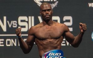 Юрайа Холл считает, что UFC заправляет мафия
