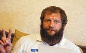 Емельяненко о скандале во Внуково: Пацаны, ну хорош, соседа Витю я встречал!