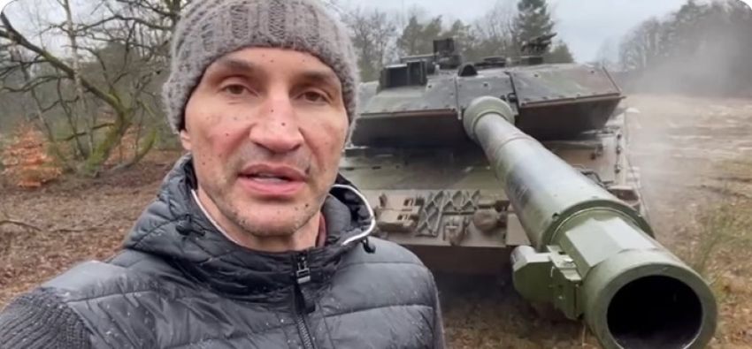 Кличко испытал на полигоне танки Leopard