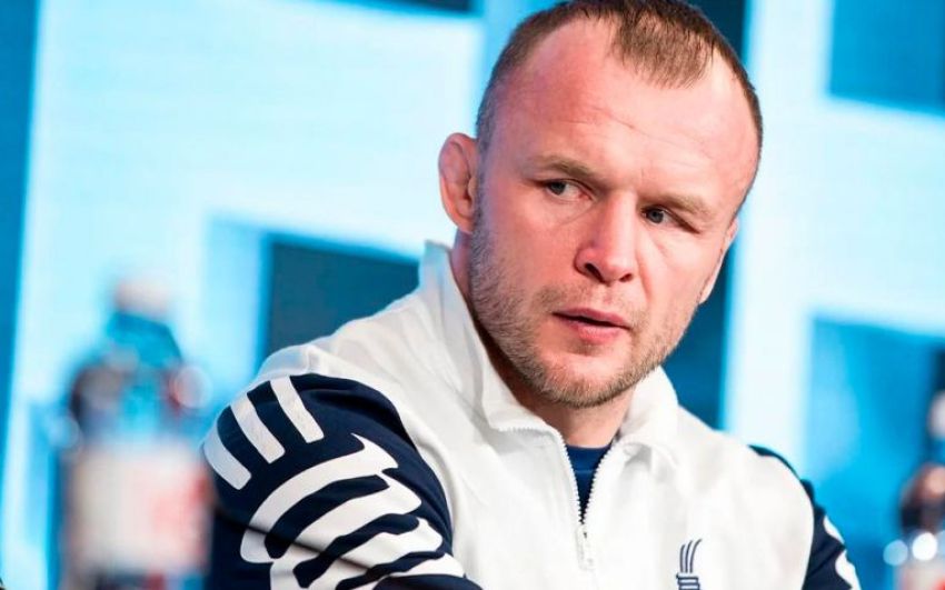 Александр Шлеменко: "Сейчас все больше и больше людей мне благодарны за то, что спас тысячи жизней"