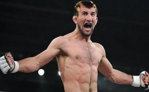Расул Мирзаев потерпел первое поражение в своей карьере
