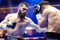 Глава RCC Boxing Promotions не согласен с победой Бетербиева над Биволом: "Это просто загадка"