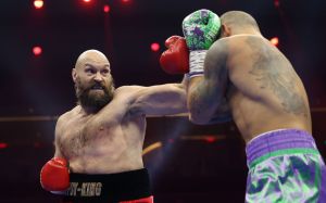 Тайсон Фьюри потерял две позиции в новом рейтинге WBO, Чжан Чжилей поднялся на первое место