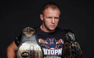 Александр Шлеменко не понимает, для чего в UFC вводили запрет на флаги: "Зачем так жестко политизировать себя?