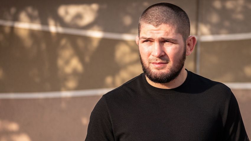 Хабиб Нурмагомедов признался, что хотел завершить карьеру после боя с Дос Аньосом: "Это было очень тяжелое время"