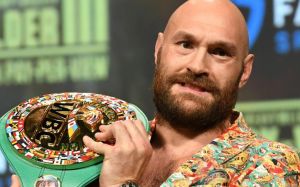 Тайсон Фьюри отказывается драться с экс-чемпионом мира: "Я лучше отдам ему пояс"