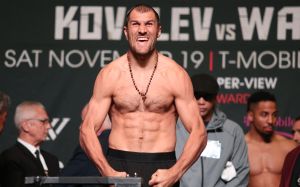 Алексей Папин - о претендентском поединке по линии WBC для Ковалева: "Это их двойные стандарты"