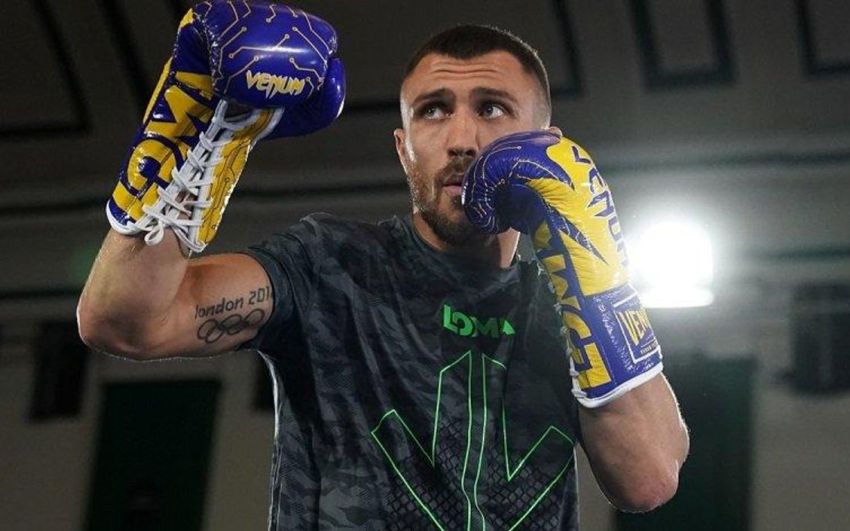 Василий Ломаченко назвал двух любимых боксеров своего детства