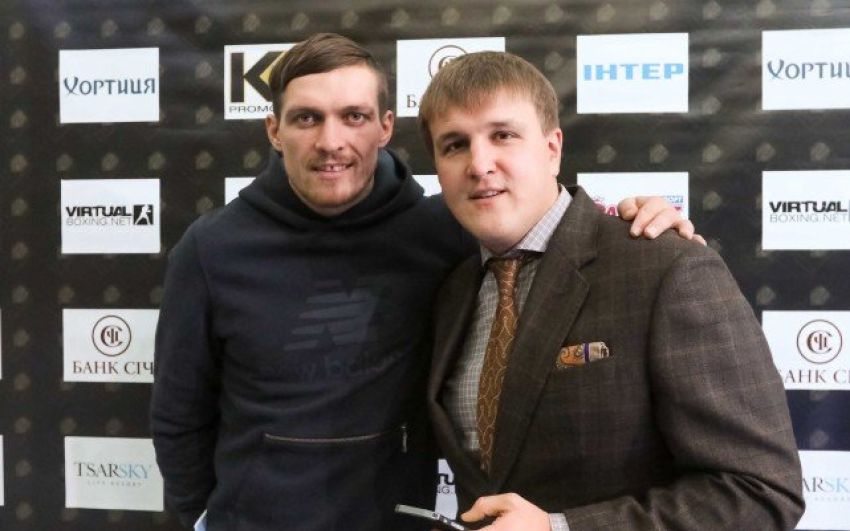 Промоутер Усика объяснил, почему бой с Фьюри хотят провести в Лондоне