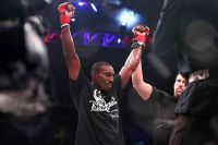 Фил Дэвис победил Йоэля Ромеро на Bellator 266, испортив кубинскому ветерану дебют в промоушене