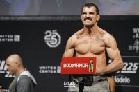 Мирсад Бектич - Джош Эммет в разработке на турнир UFC в Сакраменто