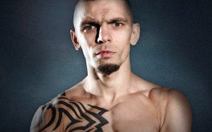 Иван Редкач на майские праздники сразится с экс-чемпионом Мендесом