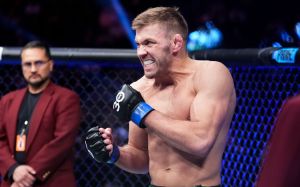 Источник: дю Плесси не подерется с Чимаевым на UFC 317 из-за травмы