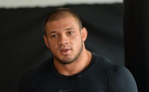 Иван Штырков провалил допинг-тест и расторг соглашение с UFC