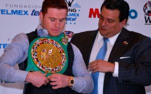 Президент WBC прокомментировал критику введения "франчайзингового" чемпиона