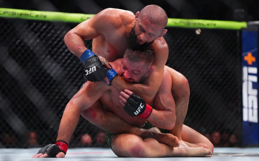 Хамзат Чимаев уверенно победил Дрикуса дю Плесси на UFC 319