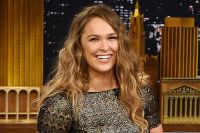 Премьера сериала Ронды Роузи "Почему мы сражаемся" состоится в конце октября