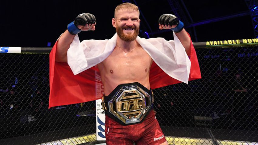 Jan Blachowicz shared his thoughts on the fight with Glover Teixeira. And also about the heavyweight division.