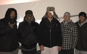 Дональд Серроне опубликовал новое фото с "травмой" глаза