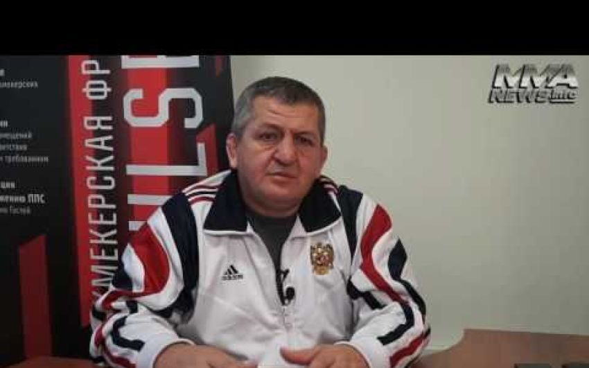 Абдулманап Нурмагомедов: После боя к Хабибу подходили сами ирландцы и благодарили за смелость