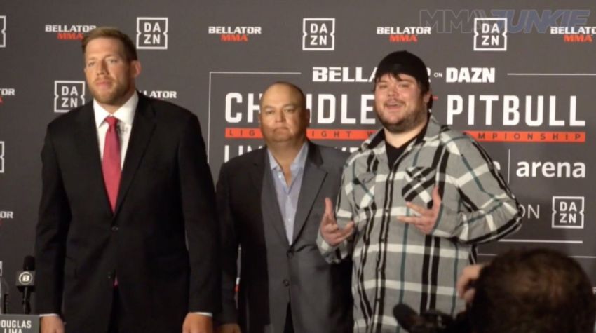 Видео боя Джейк Хэйгер - Ти Джей Джонс Bellator 221