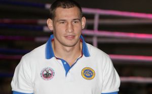 Руслан Файфер проведет бой за титул IBF International 18 августа