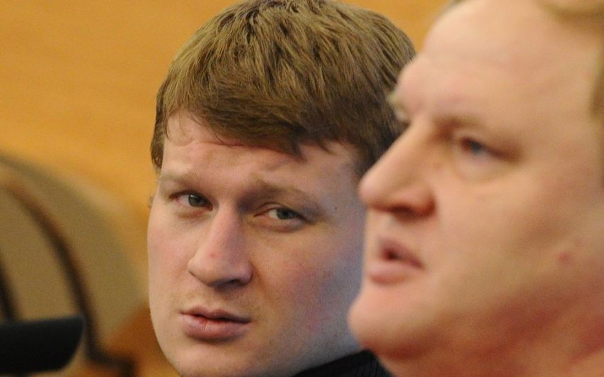 Владимир Хрюнов назвал Александра Поветкина культурным символом России