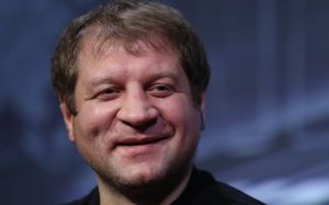 Камил Гаджиев: "Насколько мне известно, Александр Емельяненко не прекращал пить несколько лет"
