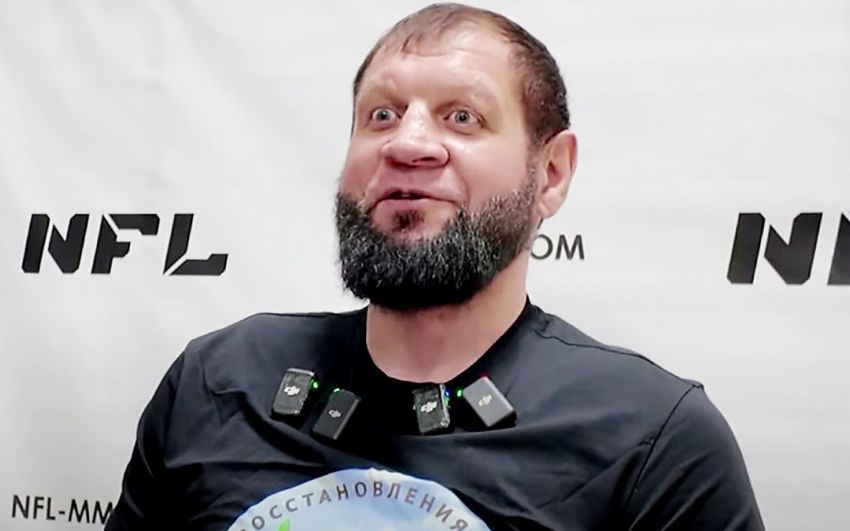 Александр Емельяненко отреагировал на перепалку Федора со Шлеменко