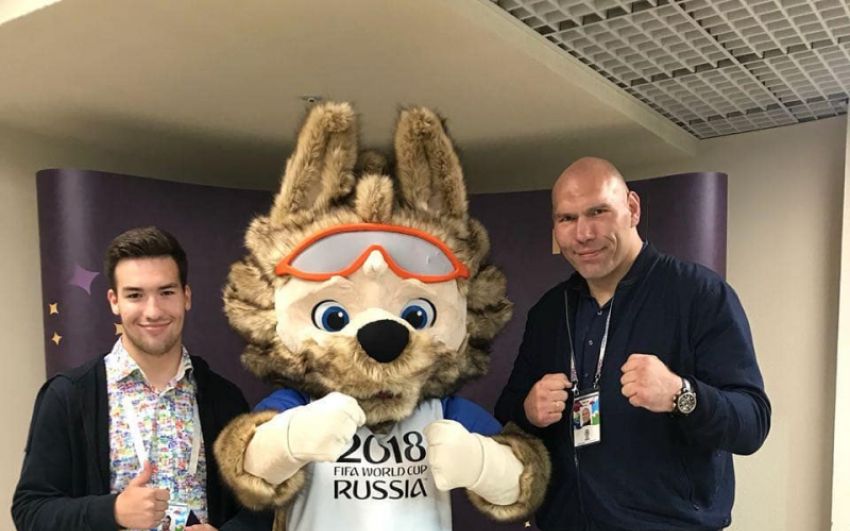 Николай Валуев: "Я желаю победы Мурату Гассиеву!"