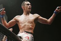 Тони Фергюсон остановил Дональда Серроне за два раунда на UFC 238