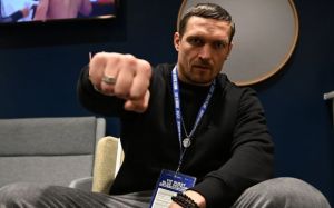 Александр Усик признался, что он сказал Фьюри после боя с Чисорой