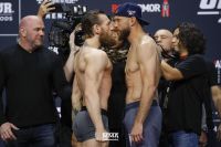 Видео боя Конор МакГрегор - Дональд Серроне UFC 246