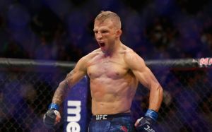 UFC 227: Ти Джей Диллашоу уничтожил Коди Гарбрандта