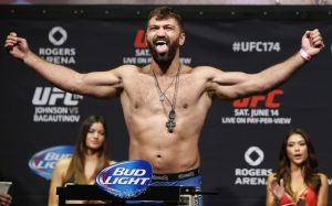 Андрей Орловский: "Пытался заговорить с Яном на одном из турниров UFC, так он лицом ворочать начал"