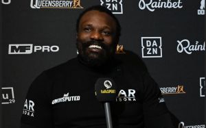 Дерек Чисора: "Усик побеждает всех за счет движения"