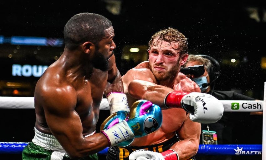 Floyd Mayweather reacted to Jake Paul saying that his brother won their fight
