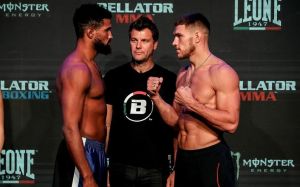 Вадим Немков задушил Рафаэля Карвальо в главном бою Bellator 230
