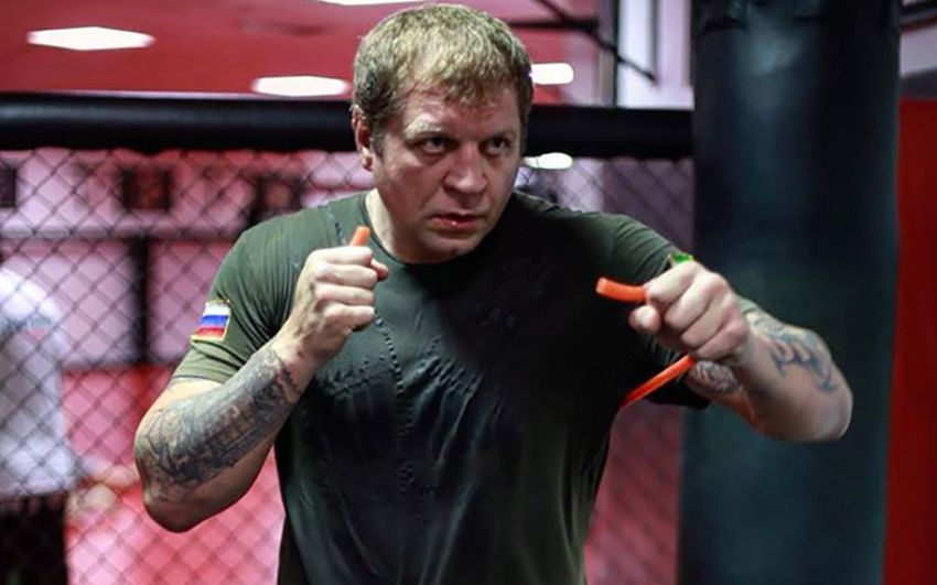 Александр Емельяненко поспорил на автомобиль, что на год бросит пить