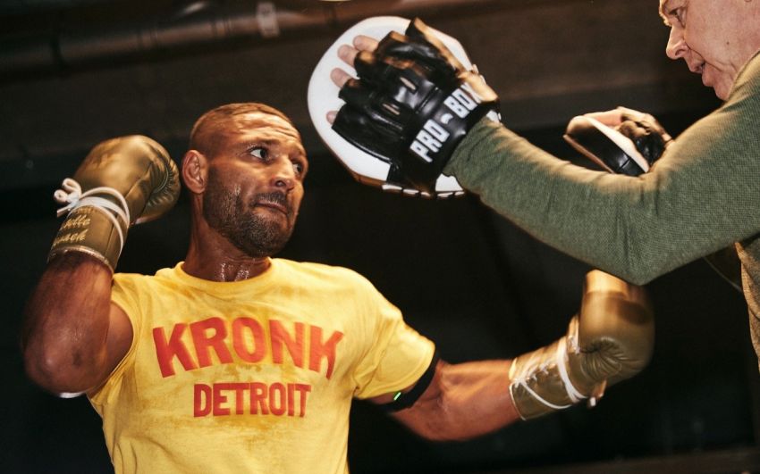 Видео: Келл Брук продолжает подготовку к бою с Теренсом Кроуфордом