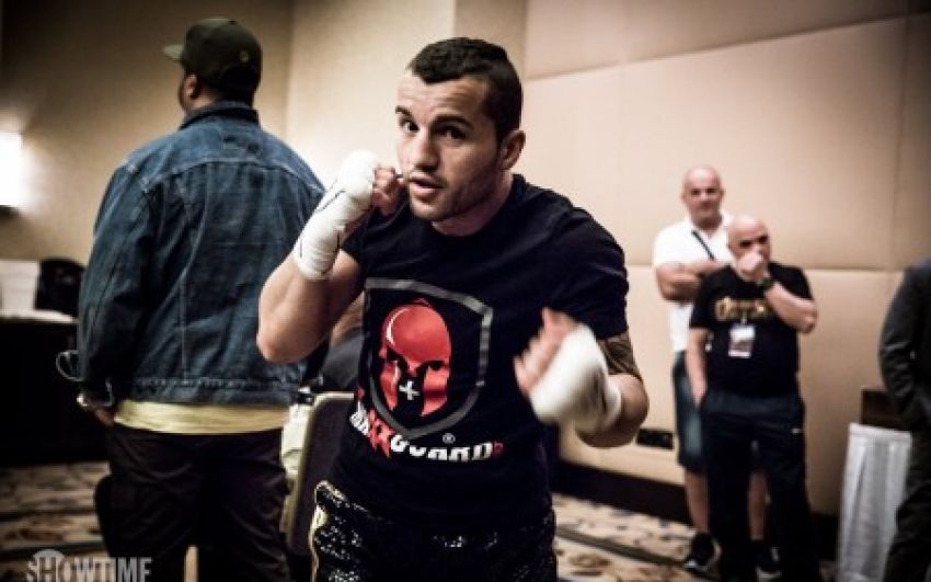 Деян Златичанин завоевал титул WBC в легком весе